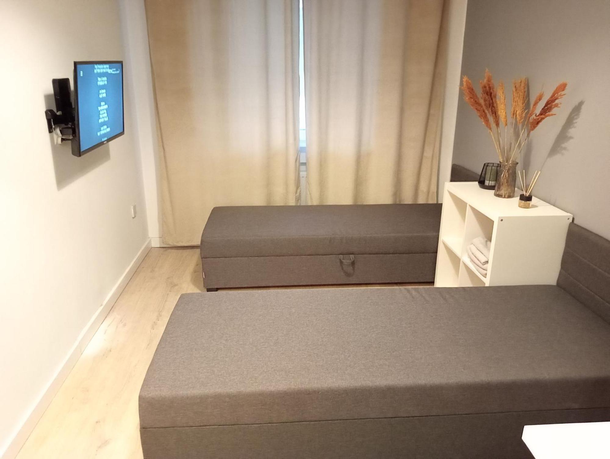 Adler Room Suite -- Prywatna Lazienka, Dostep Na Kod, Parking Łódź Esterno foto